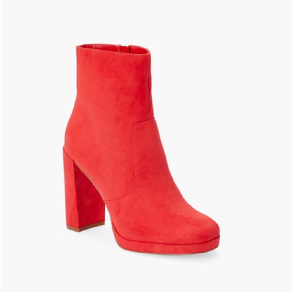 Platform Block Heel Ankle Booties in High Risk Red Size 7.5